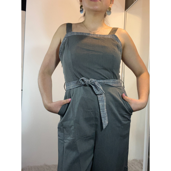 KEM & THREAD JUMPSUIT SIZE L - Picture 5 of 16
